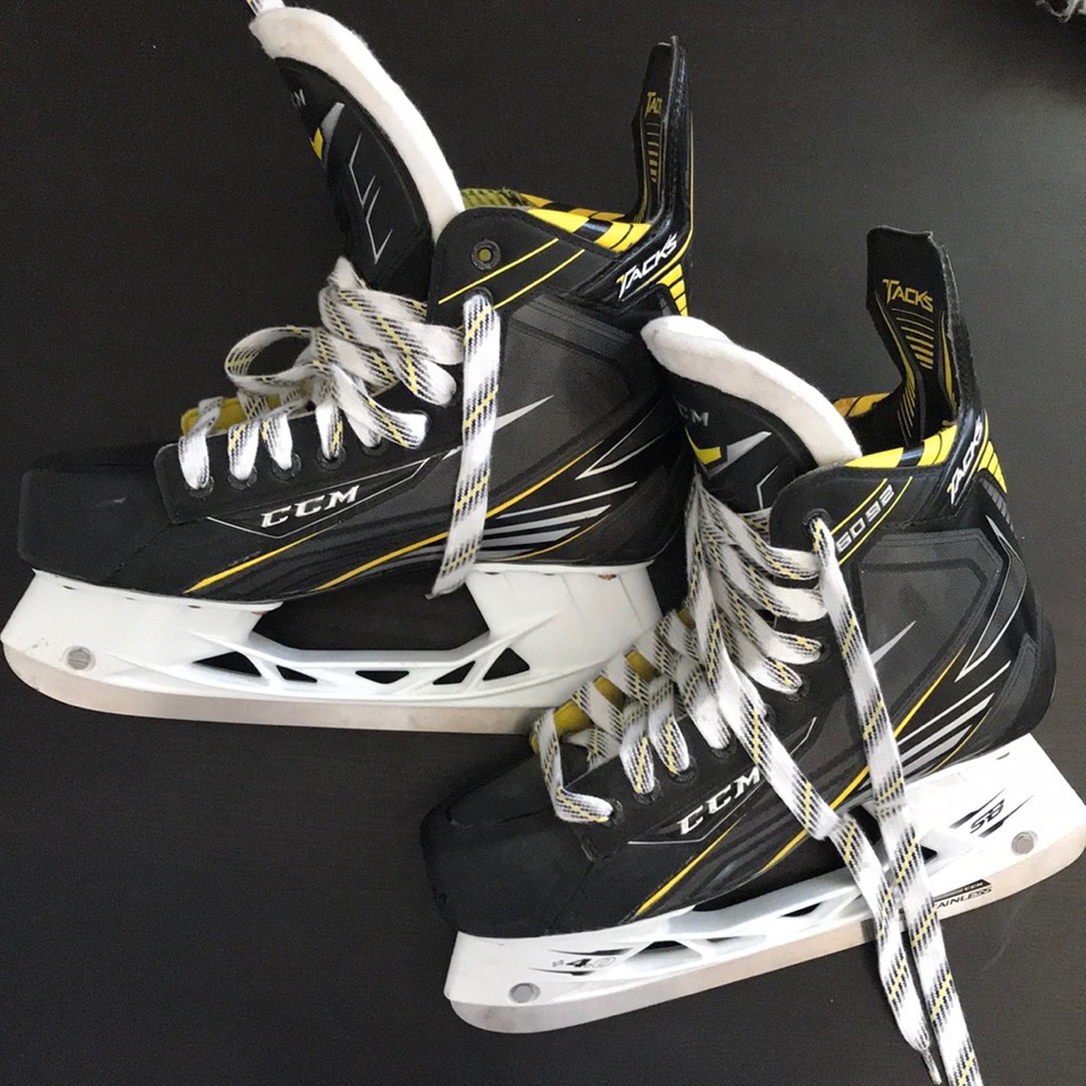 The CCM Tacks Size 8.5 D